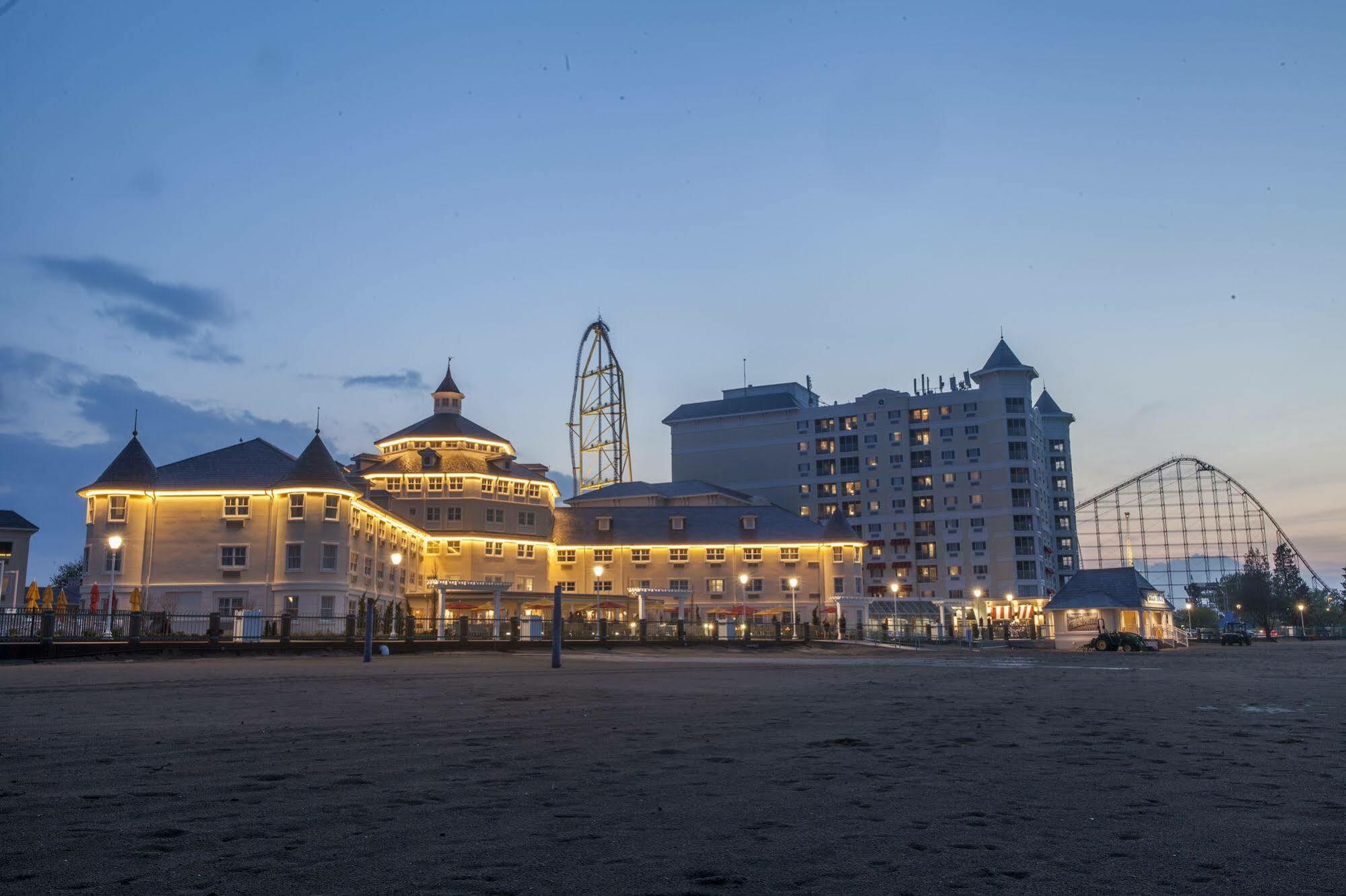 Cedar Point Hotel Breakers Сандаски Экстерьер фото