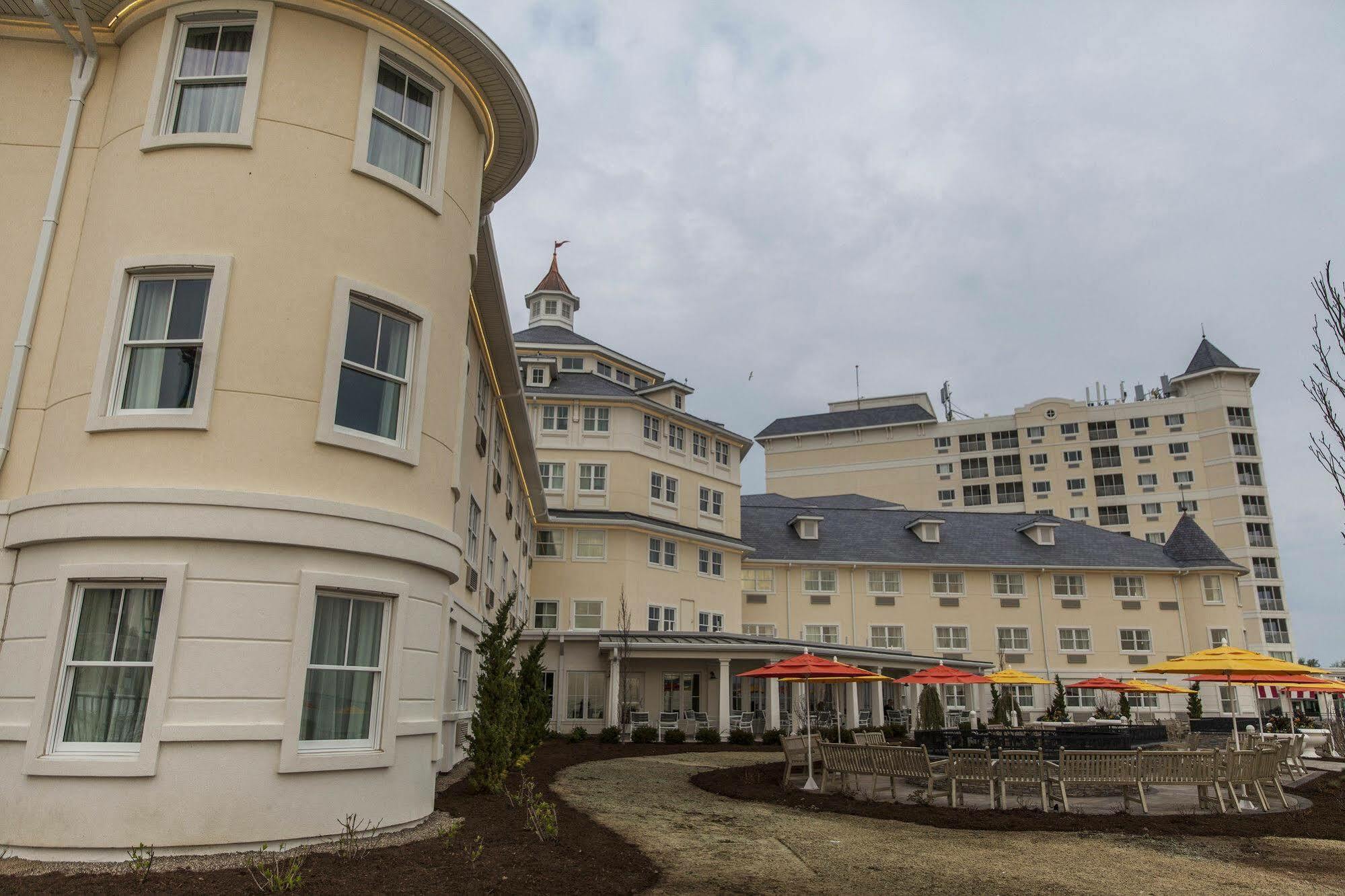 Cedar Point Hotel Breakers Сандаски Экстерьер фото