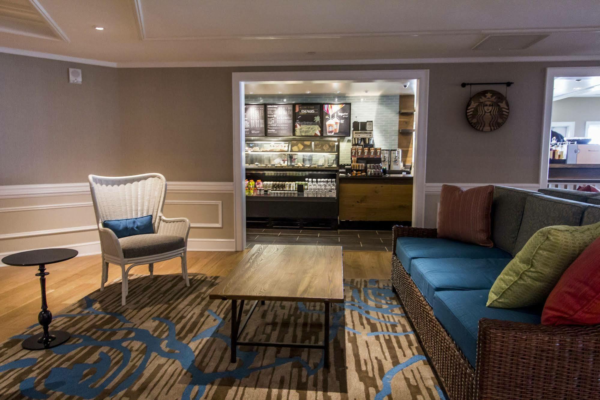 Cedar Point Hotel Breakers Сандаски Экстерьер фото
